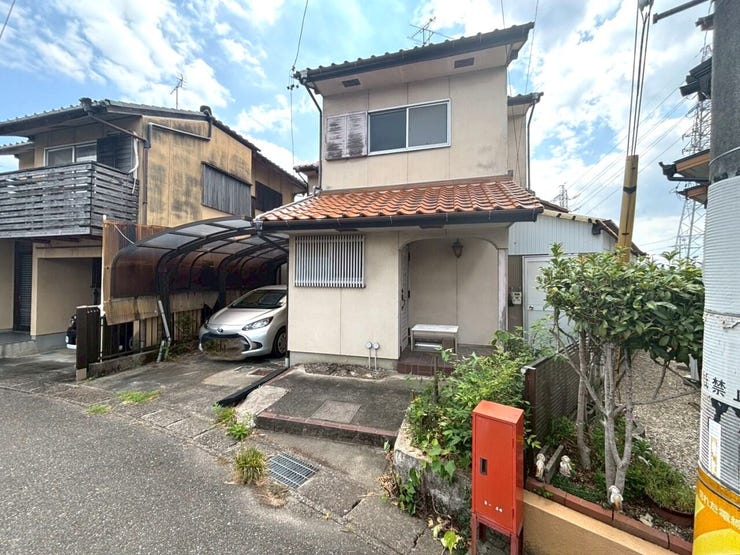 ◆カーポート付き駐車1台可能