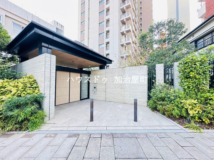 サブエントランス