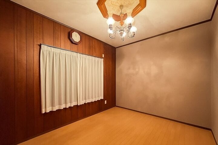 インテリアの配置も考えやすい造りになっています。
また、周辺からの視線も気にすることなく生活できます。