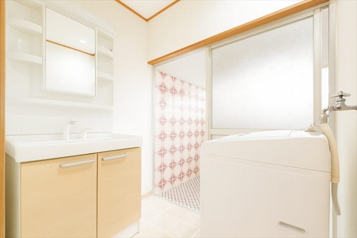 ・マックスバリュ鳴子店まで徒歩17分(約1320m)
・V・drug 鳴子北店まで徒歩10分(約780m)