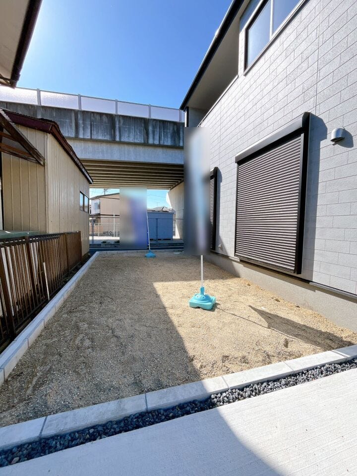 広々とした南庭ではお子様を遊ばせたり、ガーデニングや家庭菜園などお好みにお楽しみいただけます♪