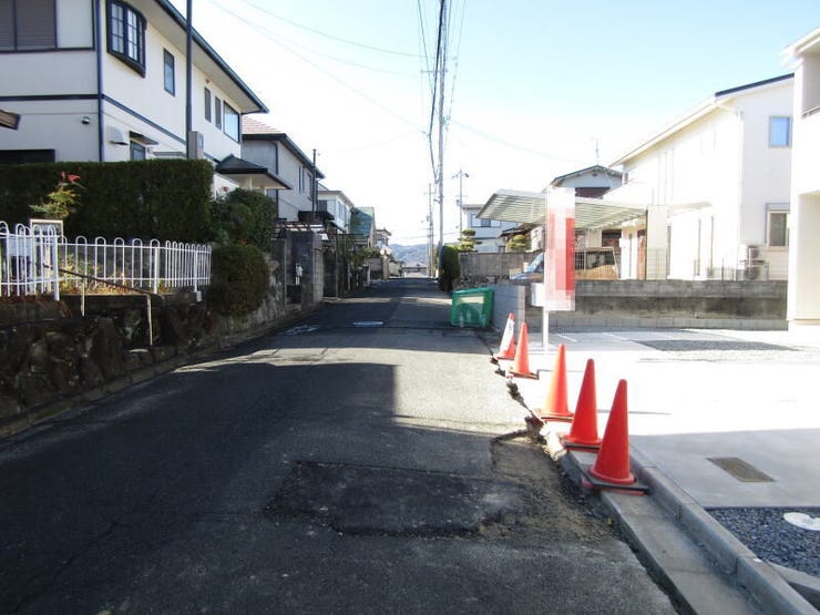 現地(2025年12月)撮影◆物件の魅力は周辺環境にも。周辺の空気感や利便性を現地でぜひご確認ください