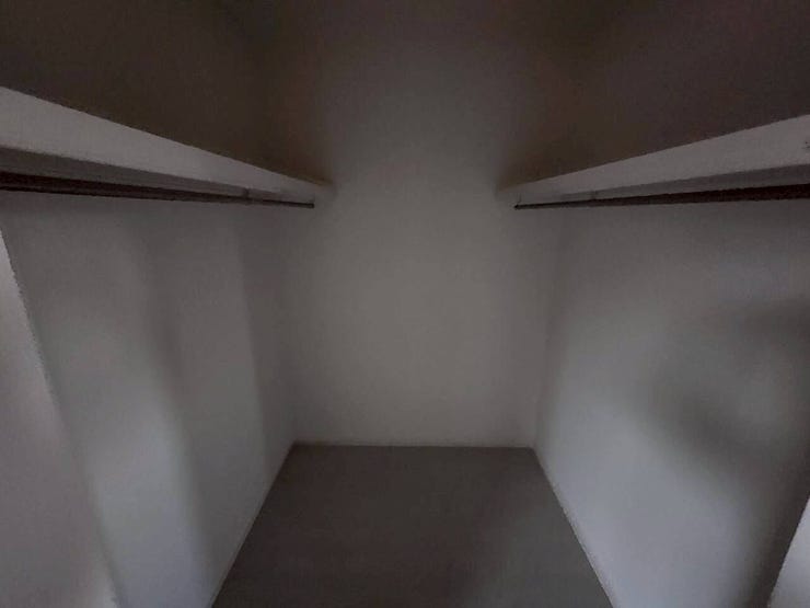 2F ③洋室8帖 ウォークインクローゼット♪