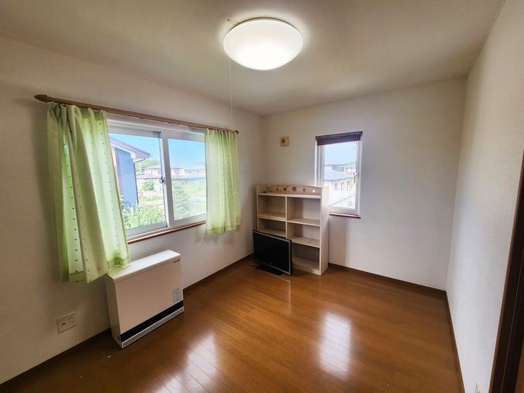 室内(2025年9月)撮影
◎本日案内可能◎
フローリングはサッと拭くだけのお掃除で時短に繋がります♪