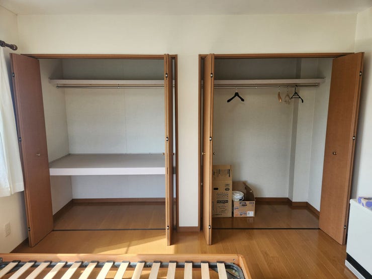 室内(2025年9月)撮影
◎本日案内可能◎
様々な用途でお使いいただける便利な収納付きのお部屋!