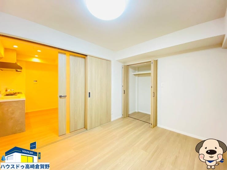 引戸がついている洋室◎静音性に優れています♪