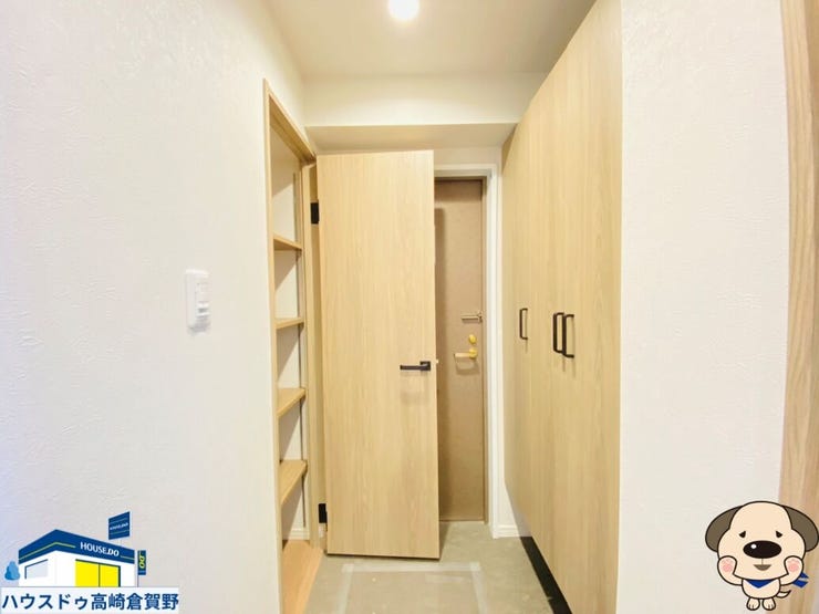 左右にシューズクローゼットがある玄関!