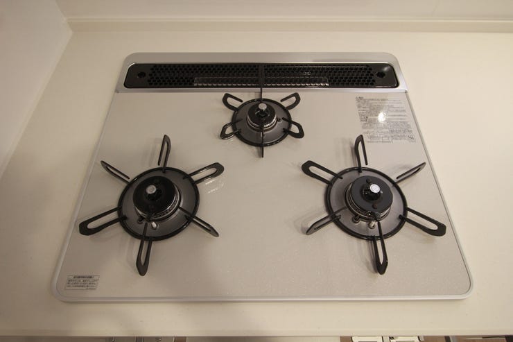 【3口コンロ】毎日料理をする方やたくさんの量を作る必要がある方々にとっては必須条件ですね!