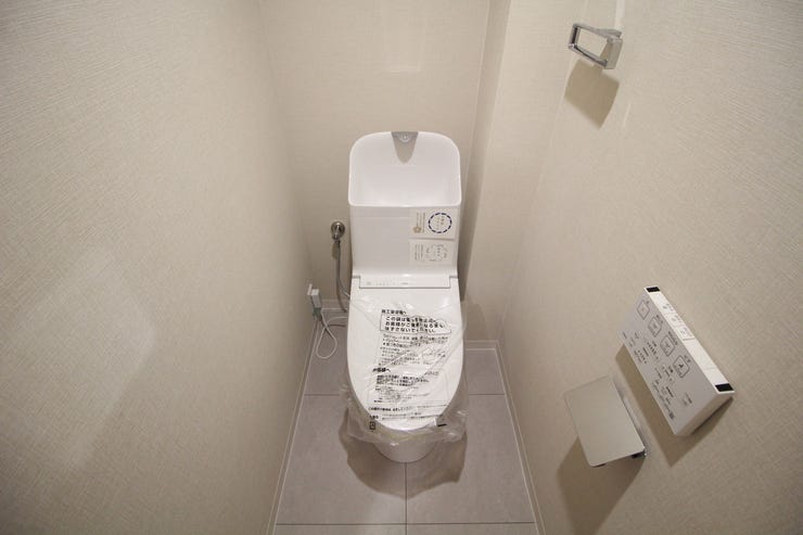 毎日の快適ライフのための洗浄機能。おしり洗浄、ビデ洗浄、暖房便座の機能を標準装備です。