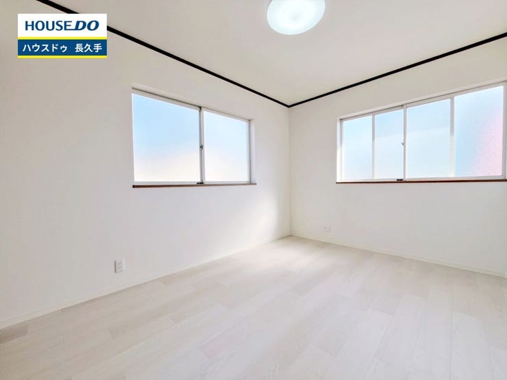 お住まい購入に向けての『質問』・『疑問』。具体的に何を準備をして進めたらいいのか?些細な事でも何でも質問して下さい。安心してお住まいが購入出来るようサポート致します!