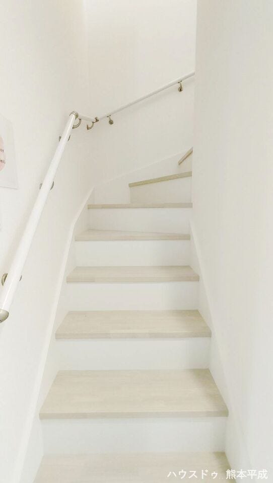 オシャレな曲線階段