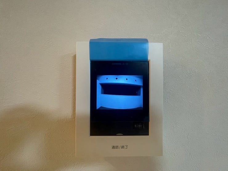 家族の安心を守るテレビモニター付きインターフォン