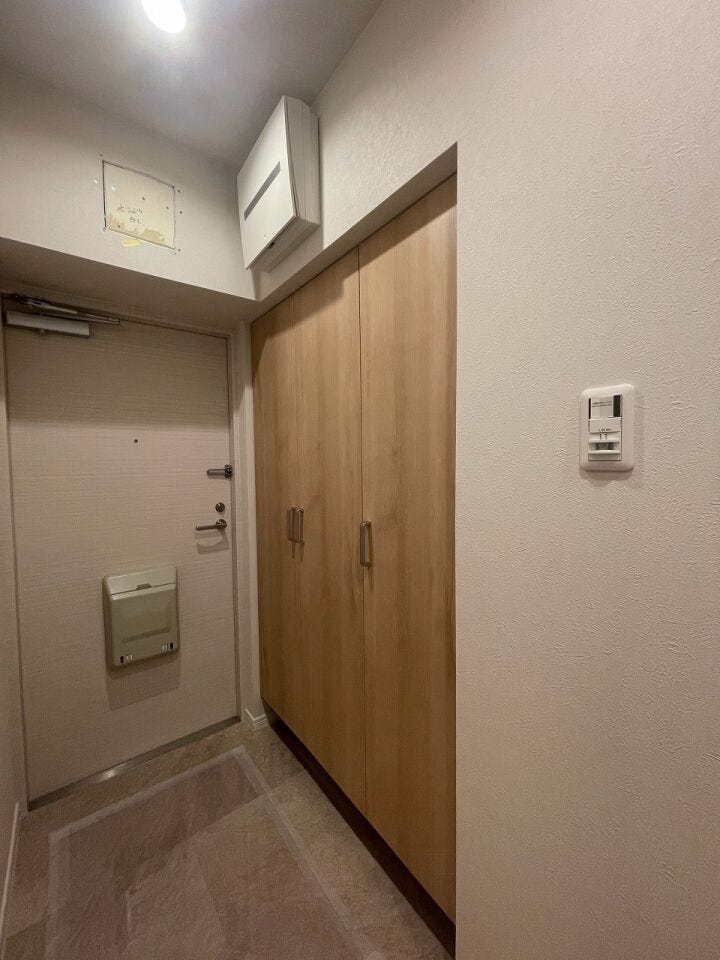 大きめのシューズボックスで、ついつい増えてしまう靴もきちんと収納できます