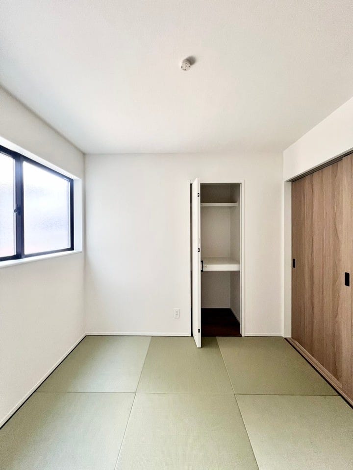 《4.5帖》扉を閉めれば独立した個室としても使えるので、生活スタイルに合わせた柔軟な使い方ができます♪