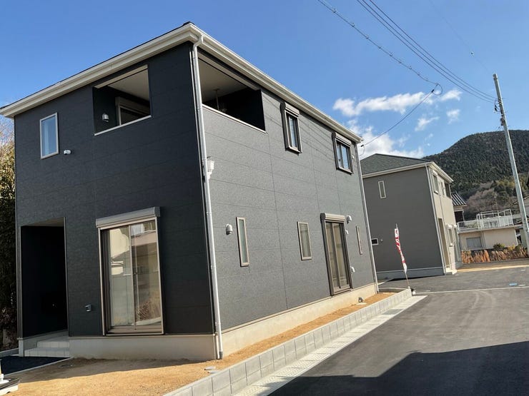 車の通り抜けが少ないので安心です