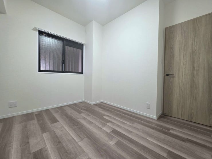 お子さまの部屋やゲストルームにも使える、4.9帖の洋室!