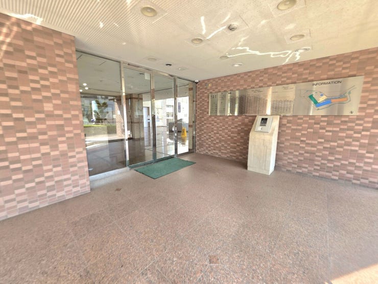 安心のオートロック付き