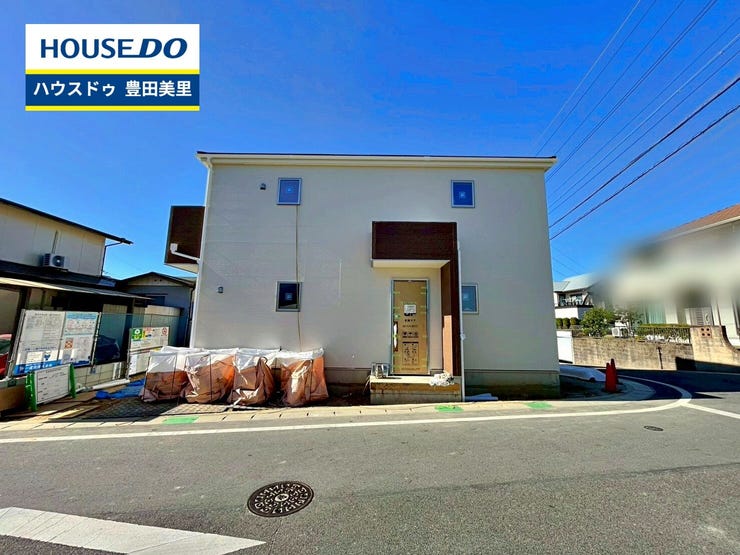 【外観】
見るだけ聞くだけOK!【お気軽に資料請求!不動産のことならなんでも/ハウスドゥ豊田美里】