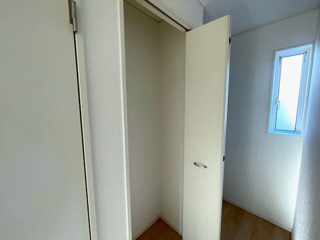 2階 廊下スペース収納