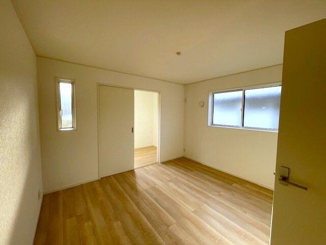 2階 納戸(7.5帖)
暮らしに合せて自由に使えます♪