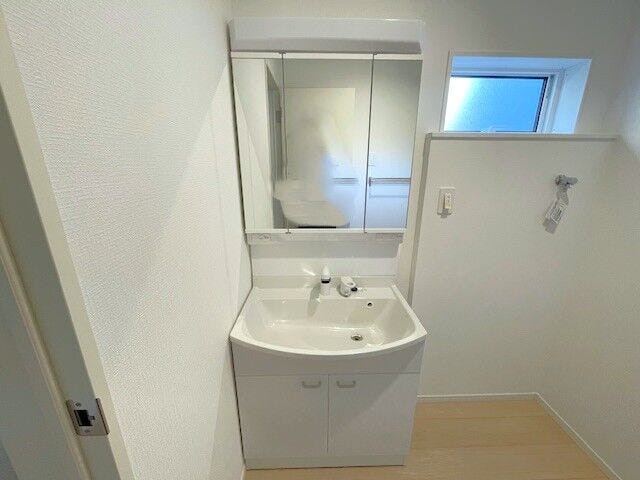 シャワー付き洗面台