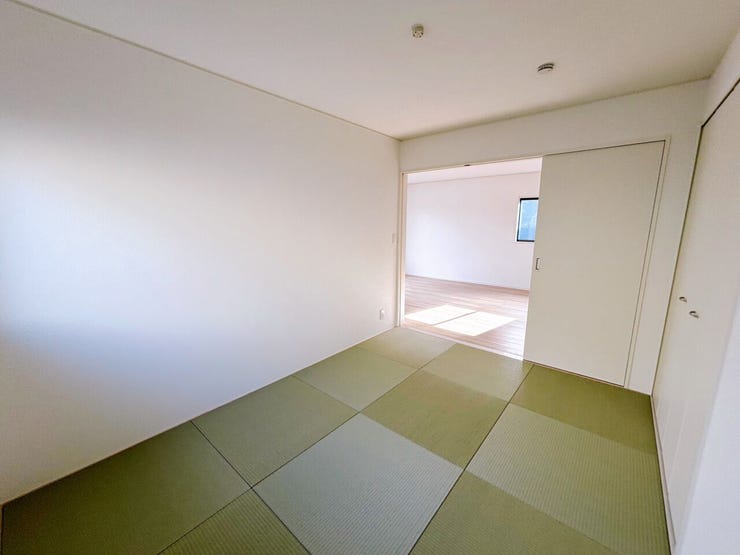 リビングとつながる和室(6帖)