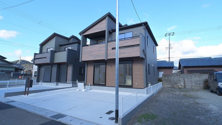 お問い合わせはハウスドゥ中地南まで♪