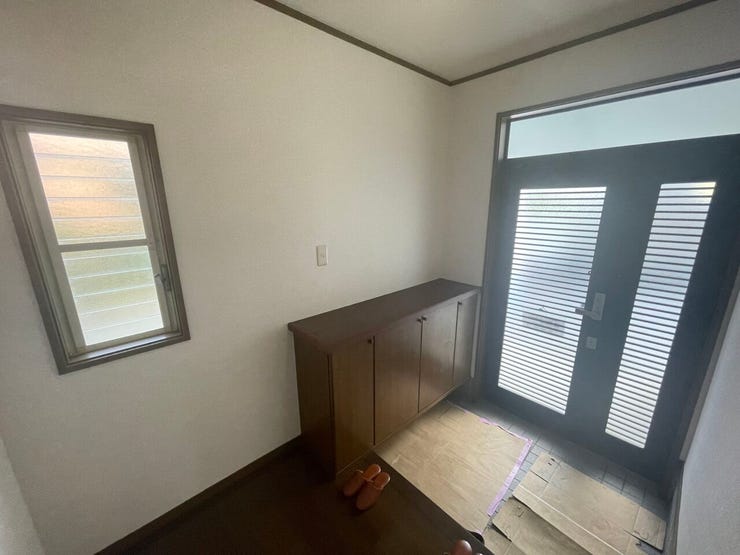 【2025、8月撮影】 広いスペースに、シューズ収納あります