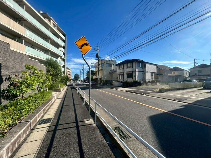 2015年築の9階建てマンション