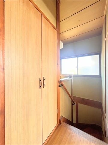 【2階廊下収納】