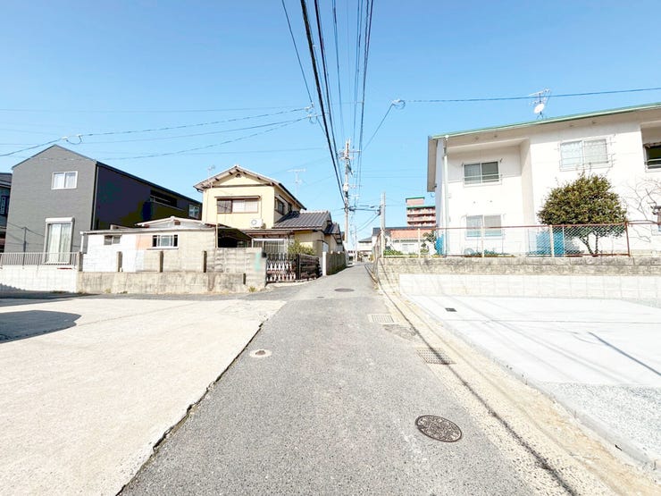 新築なら専門の当店へおまかせください♪ほとんどのお客様がご来店いただいております。LDK20帖以上♪小倉南区湯川新町新築戸建て◎駐車場並列3台◎WIC◎都市ガス◎バルコニー