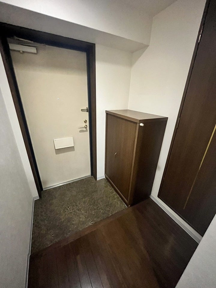 下駄箱付きの玄関ですっきりと収納も