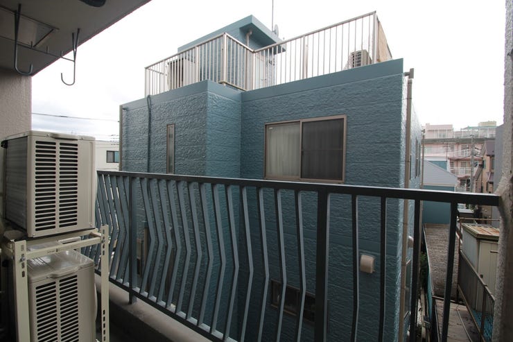 洗濯物を干すスペースとしても十分な広さがあります。