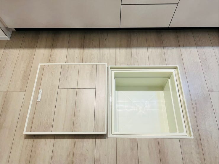 使い勝手のいい3口コンロの広々とした対面キッチンです。