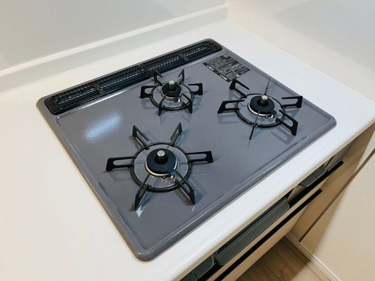 対面キッチンからリビングを見渡せるので、
お子様を見守りながらお料理が出来ます。