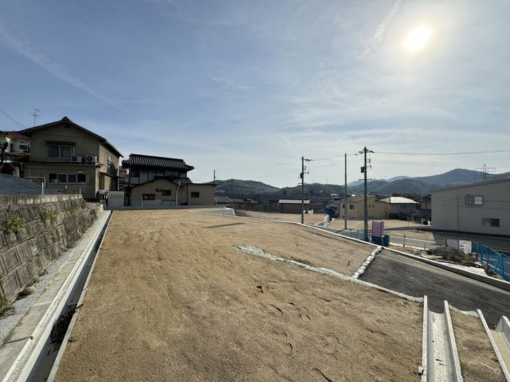 小高い場所に位置します。9号地進入路