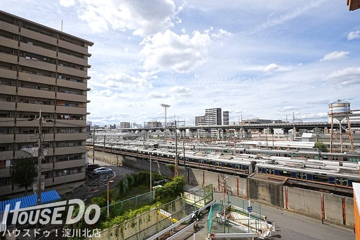 近隣にスーパー・コンビニも複数あり暮らしに便利な住環境◎