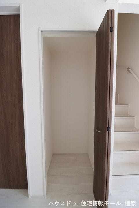 近鉄大福駅まで徒歩2分、JR香久山駅へも徒歩7分の便利な立地です(2025年10月17日撮影)