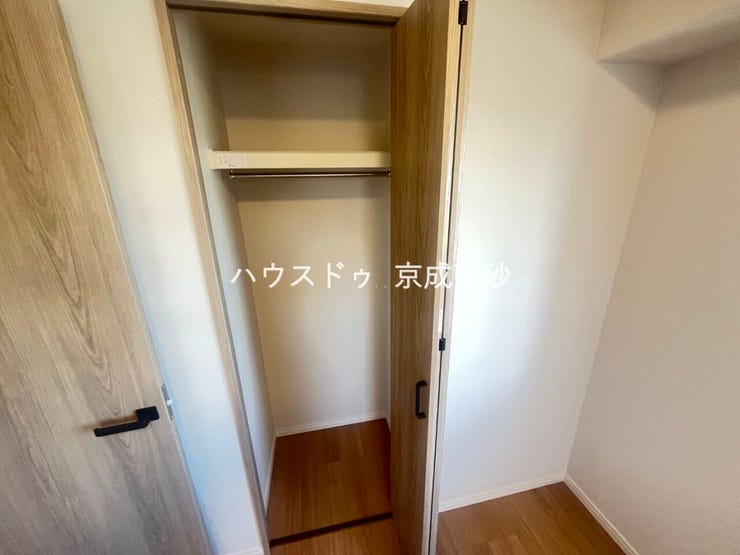 適材適所の収納付きです。