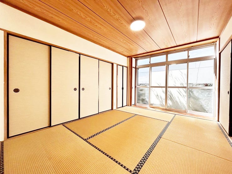 【LDK15帖以上】全居室6帖以上♪浴室に窓♪小学校まで徒歩約5分♪日当たり良好♪