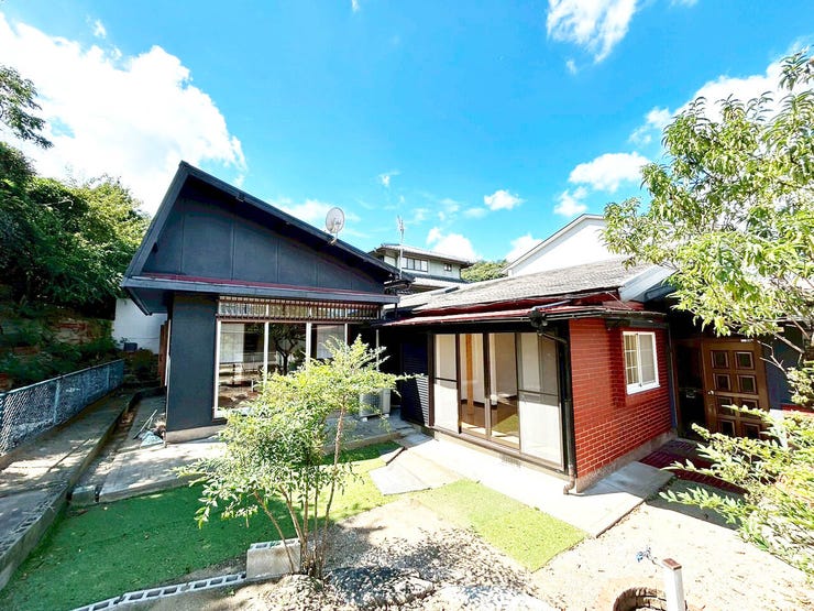 【LDK15帖以上】全居室6帖以上♪浴室に窓♪小学校まで徒歩約5分♪日当たり良好♪