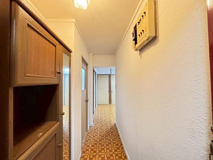 土間はタイル仕様で
雨水のはけやお掃除などのお手入れもしやすい。