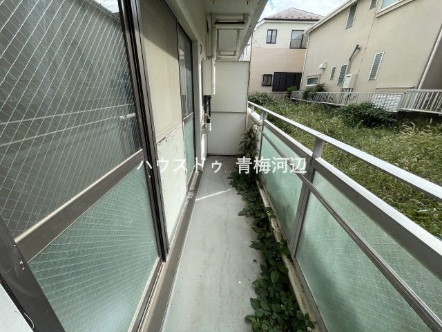 バルコニー:5.4帖洋室と6帖和室のお部屋から出入りする事ができます。