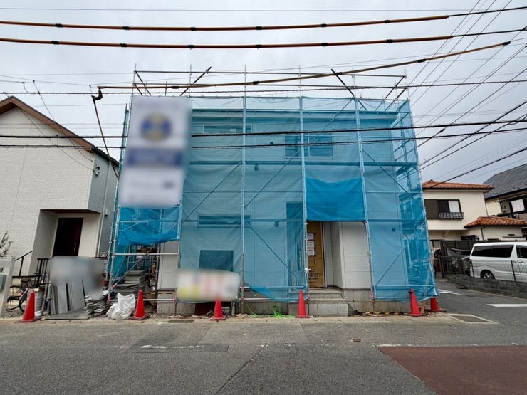 角地につき陽当たり良好♪