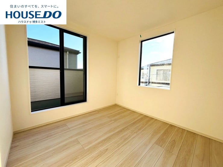 【家族のプライベート空間】お子様の成長に合わせて、プライバシーを考えた子供部屋も大切。収納や採光を考え、過ごしやすい空間に。