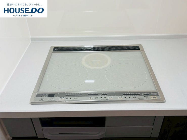 【欲しいところの収納力】実際に生活することを考え、お部屋の収納を重視しました。かさばる季節の衣類や大きなキャリーバッグもラクラク収納♪