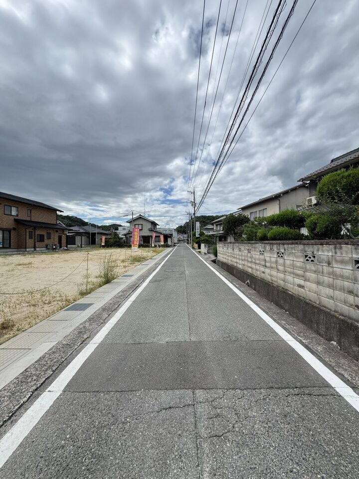 【北側公道】
幅員約4.0m