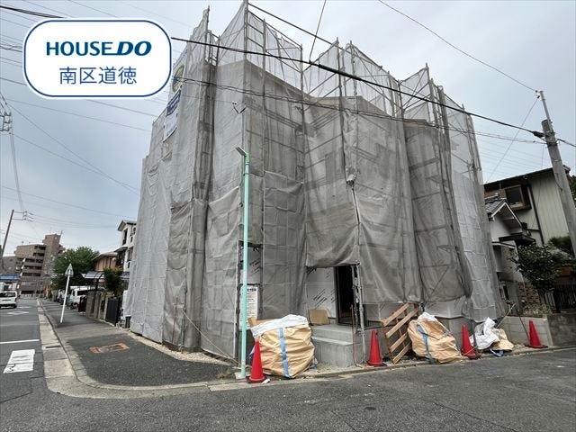 【外観】
角地に建つ住まい♪リビングイン階段でご家族とのつながりを感じられます!
地下鉄名城線/新瑞橋駅 徒歩約15分、地下鉄桜通線/鶴里駅 徒歩約16分と2沿線利用が可能◎
(2025年10月21日撮影)