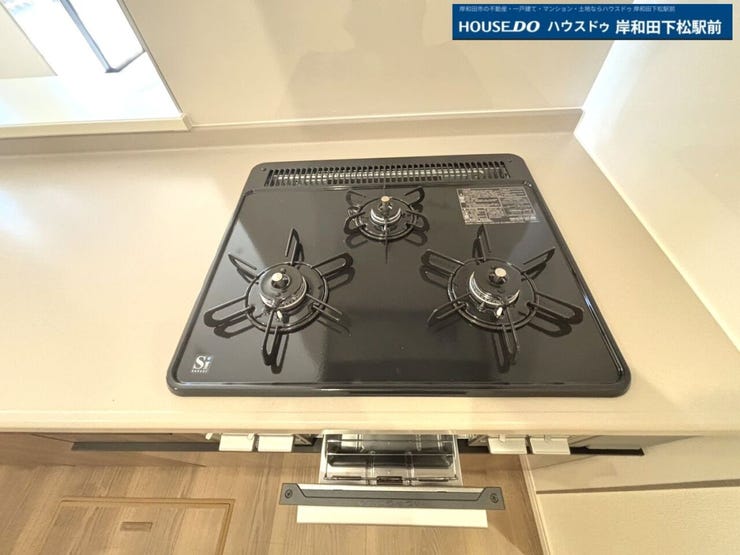 三口コンロですので同時進行でお料理が作れますね。