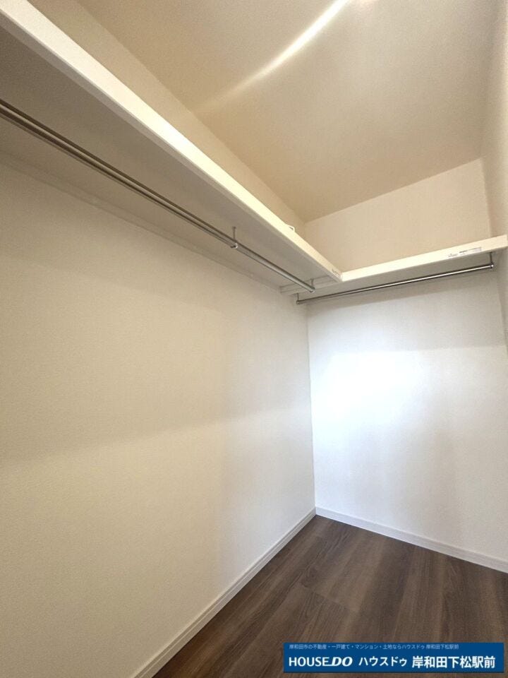 収納スペースが多いとお部屋もスッキリ快適空間♪